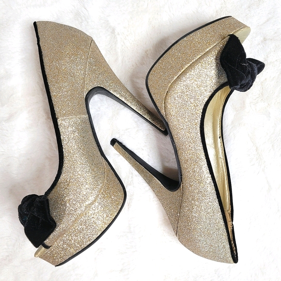 BONGO Shoes - Bongo Gold and black bow heels